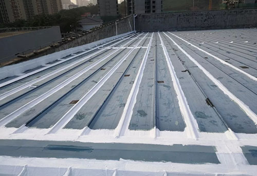蔡甸区钢结构厂房屋顶漏雨维修方法探讨